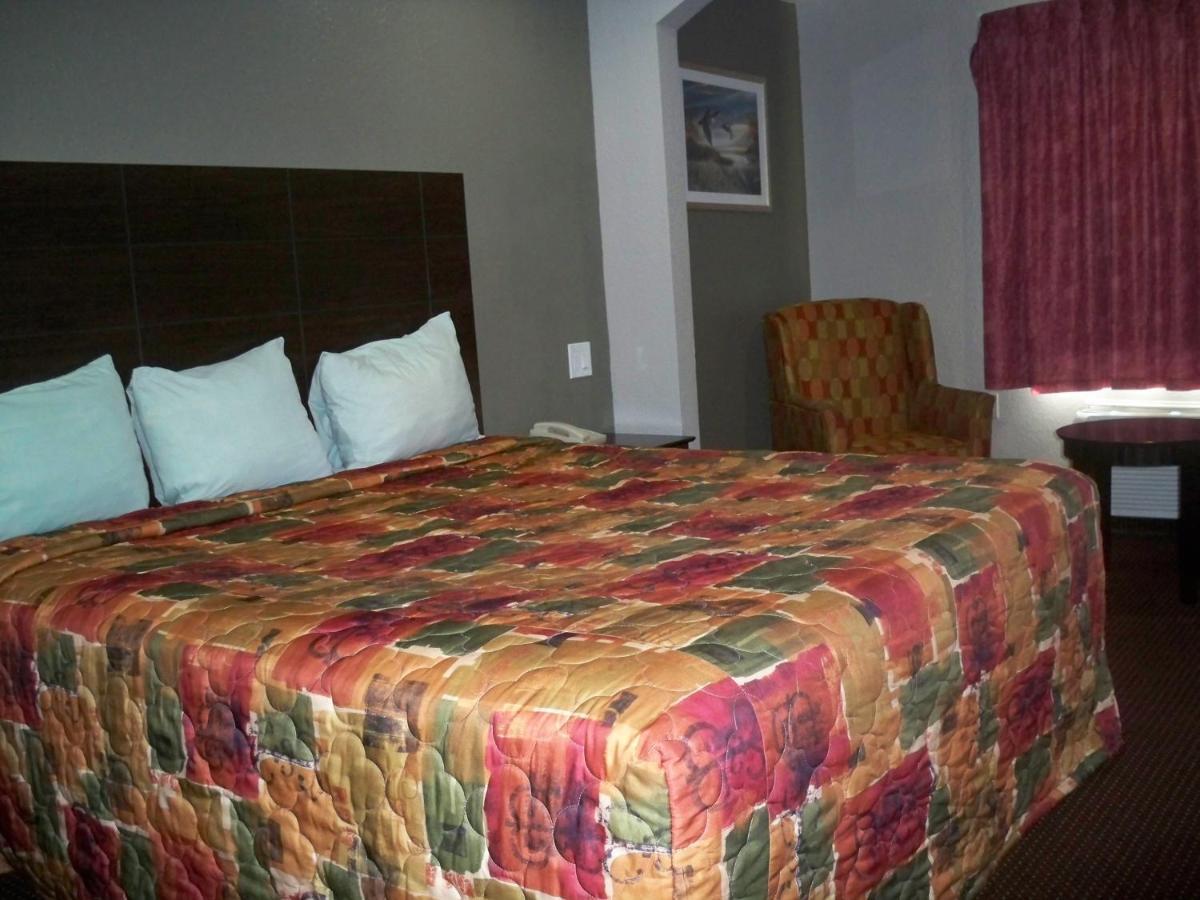 Scottish Inn And Suites Μπόμοντ Εξωτερικό φωτογραφία