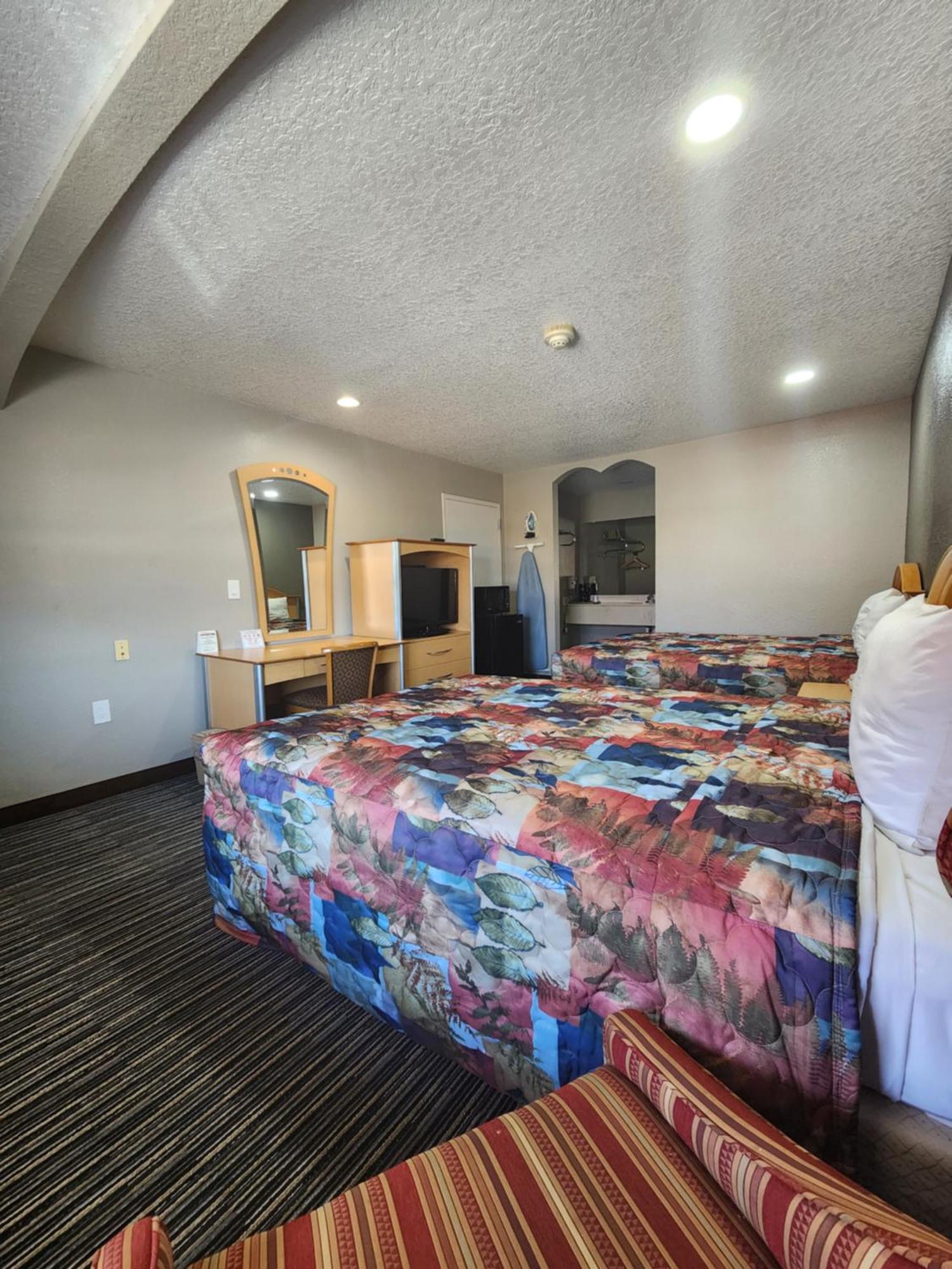 Scottish Inn And Suites Μπόμοντ Εξωτερικό φωτογραφία