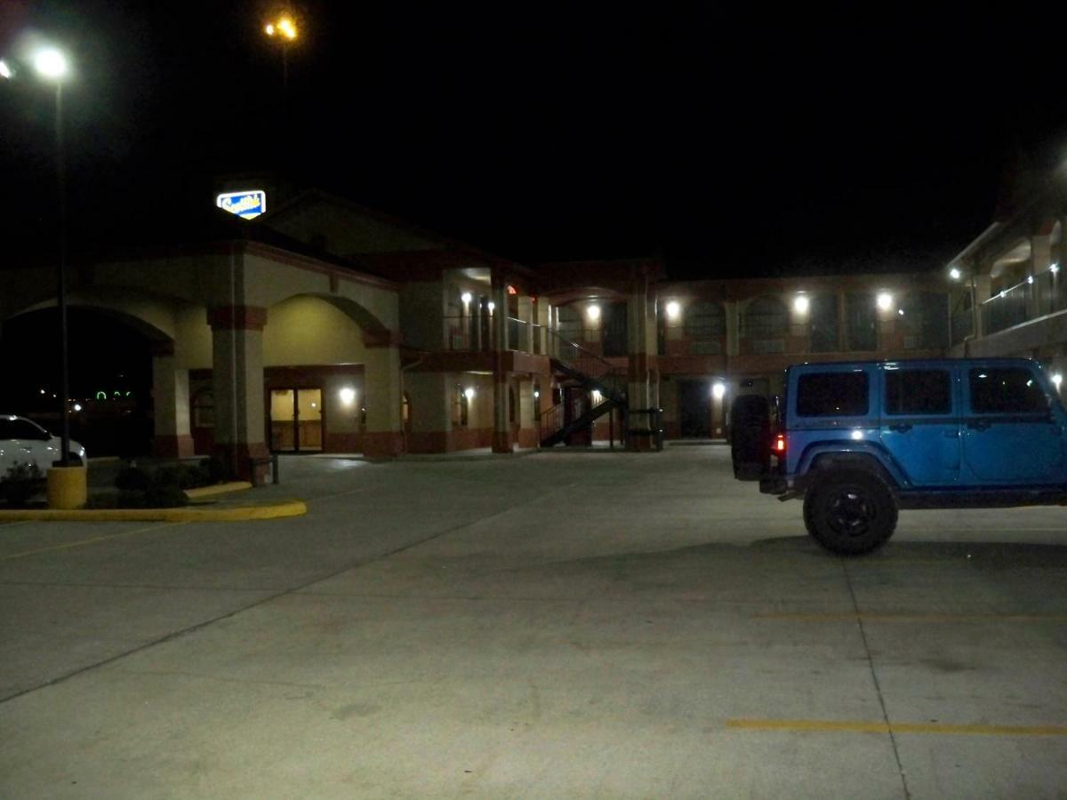 Scottish Inn And Suites Μπόμοντ Εξωτερικό φωτογραφία